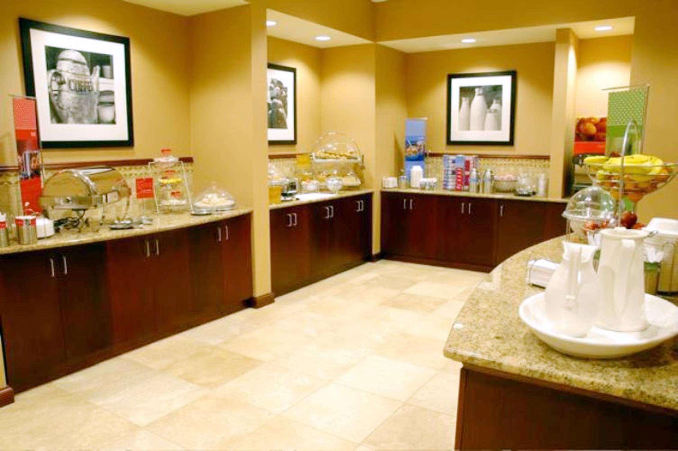 Hampton Inn Calera Extérieur photo