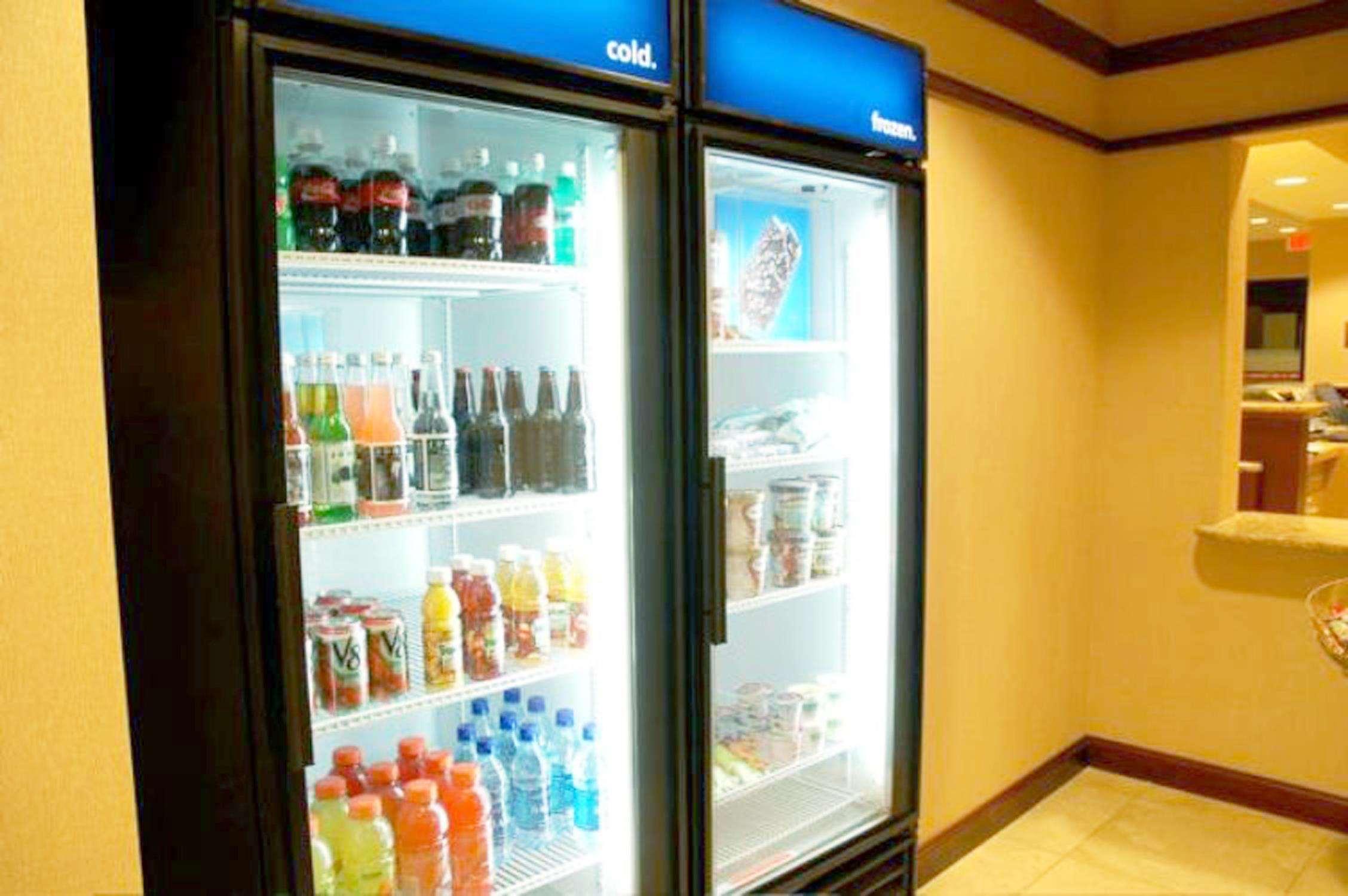 Hampton Inn Calera Restaurant photo